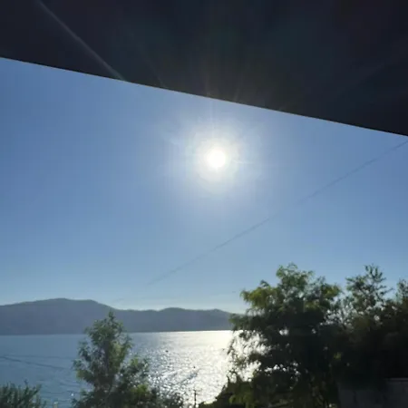 D&h Hotel Wlora